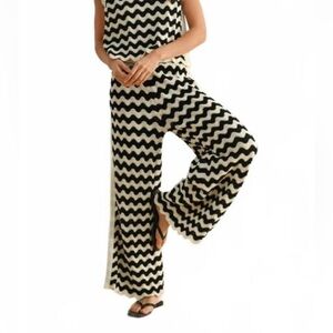 NWT Miou Muse Chevron Crochet Flare Pants  🖤